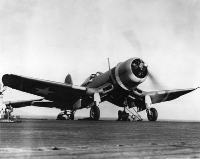 601px-F4U-1_VMF-213_on_USS_Copahee_1943