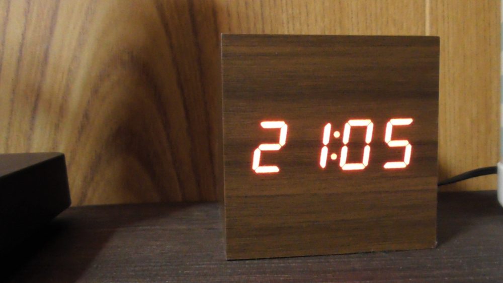 ニトリのLEDデジタル時計ホルツがなかなか良いのです – Web屋のライフ